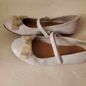Little Girls White Patent Leather Shoe